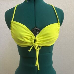 California waves: neon yellow bikini top